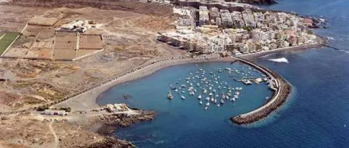 Apartment Parrot Paradise Studio, Wifi, Smart Tv, Pool Costa Del Silencio