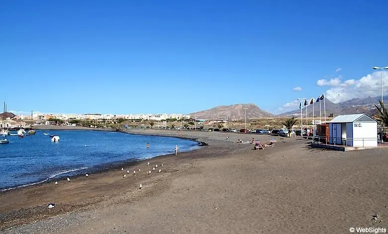 Apartment Parrot Paradise Studio, Wifi, Smart Tv, Pool Costa Del Silencio Spain