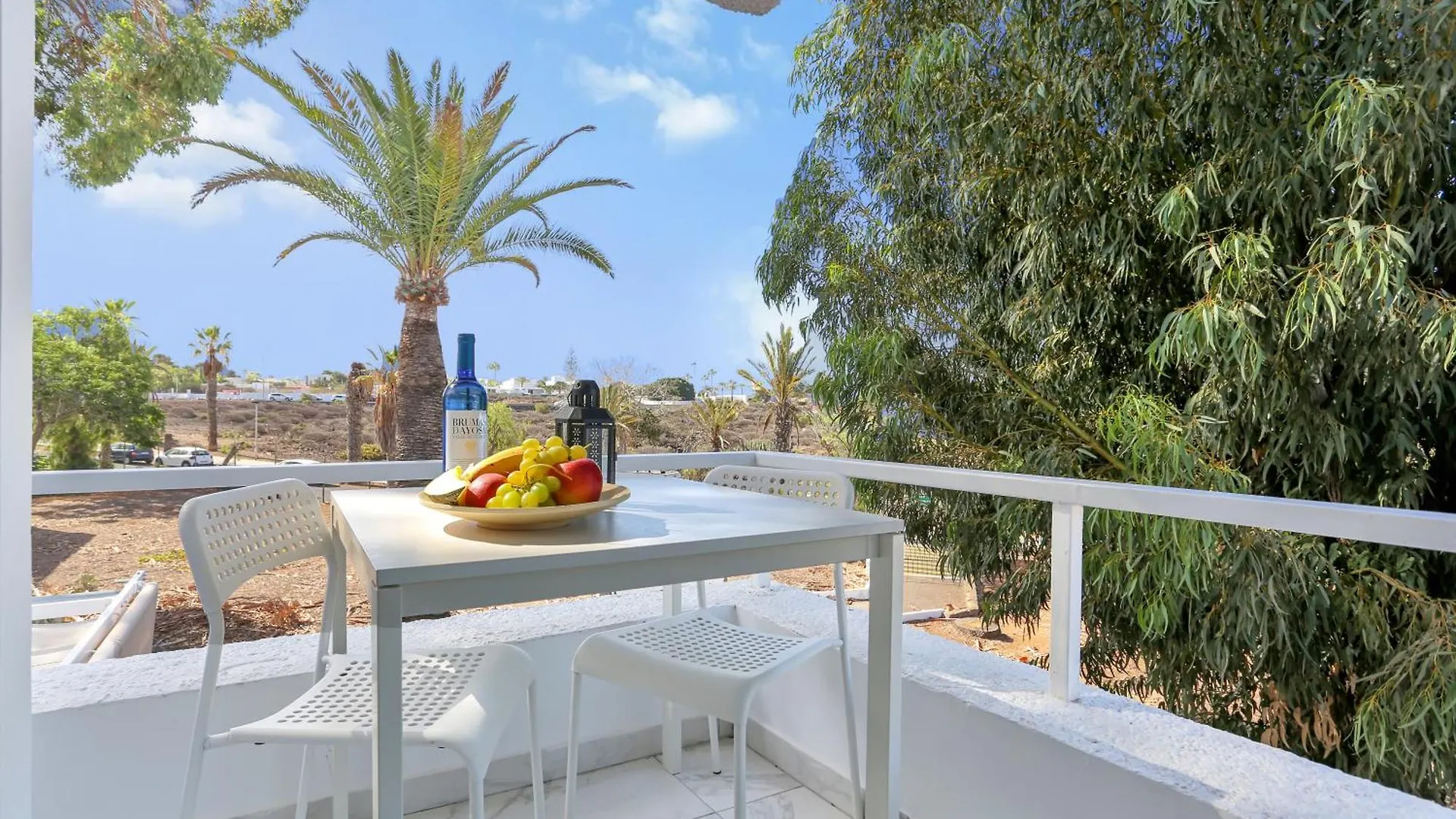 Apartment Parrot Paradise Studio, Wifi, Smart Tv, Pool Costa Del Silencio Spain