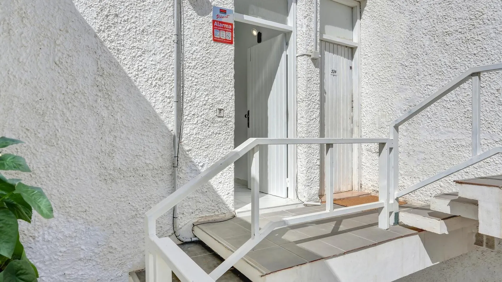 Parrot Paradise Studio, Wifi, Smart Tv, Pool Costa Del Silencio